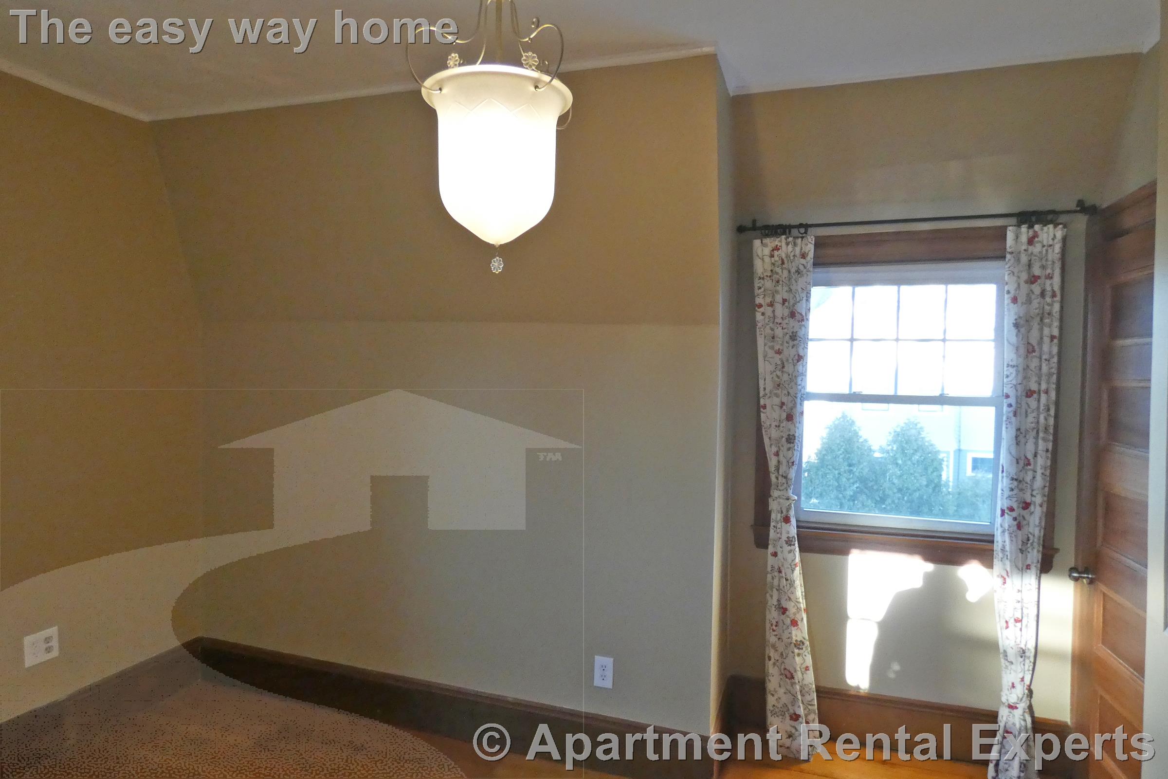 108 Walnut St, Newtonville