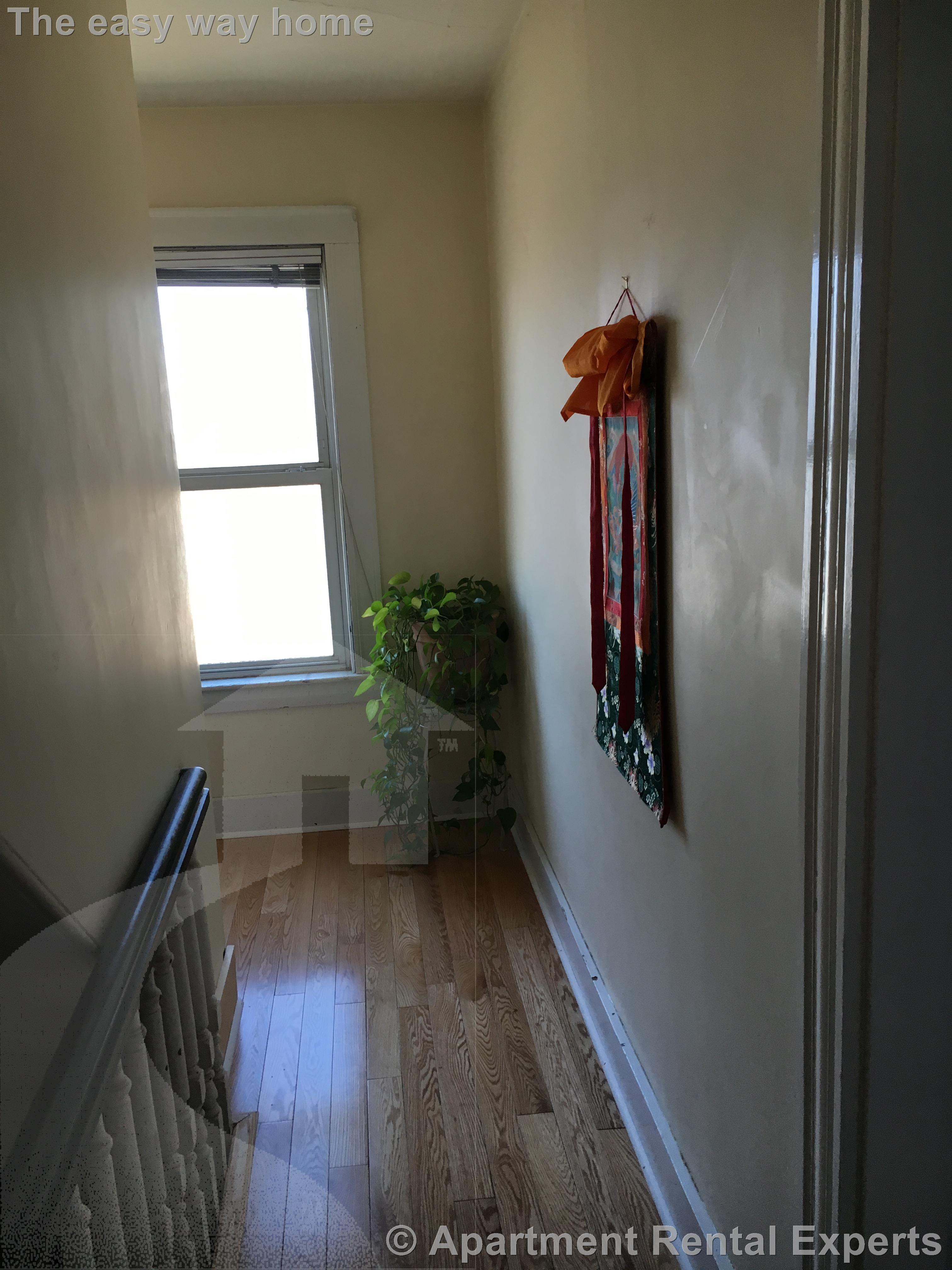 12 Lincoln Rd, Newtonville