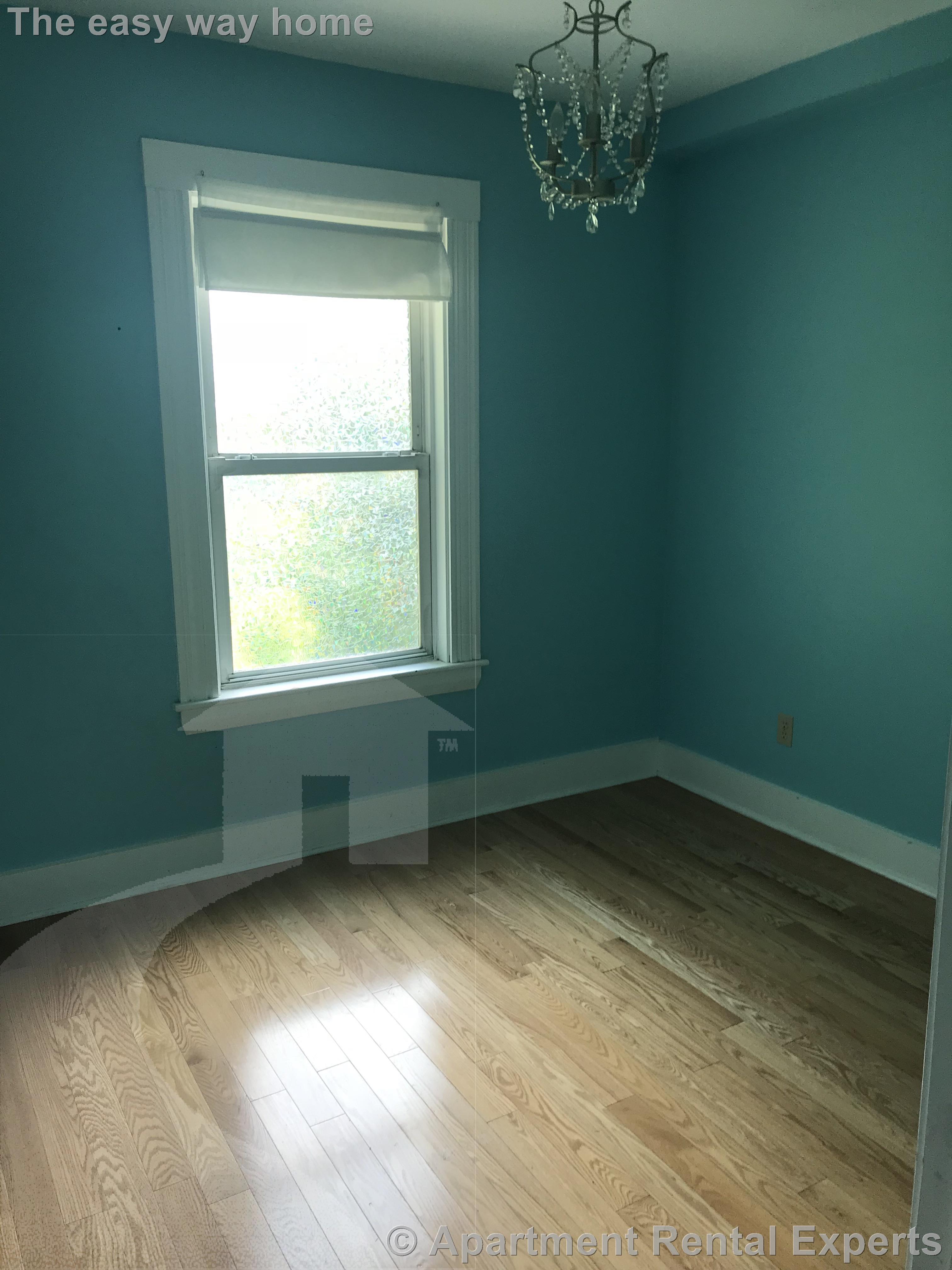 12 Lincoln Rd, Newtonville