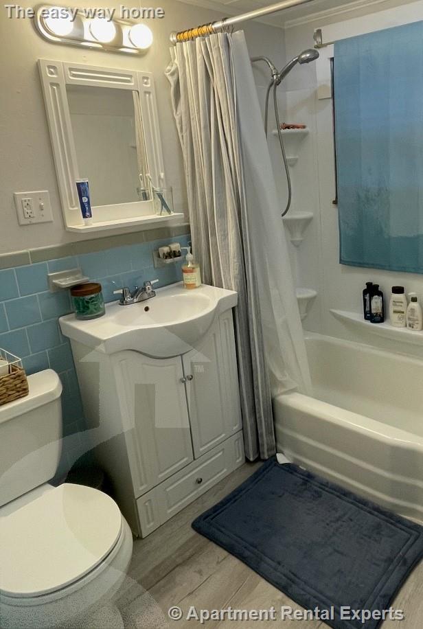 14 Usher Rd, West Medford