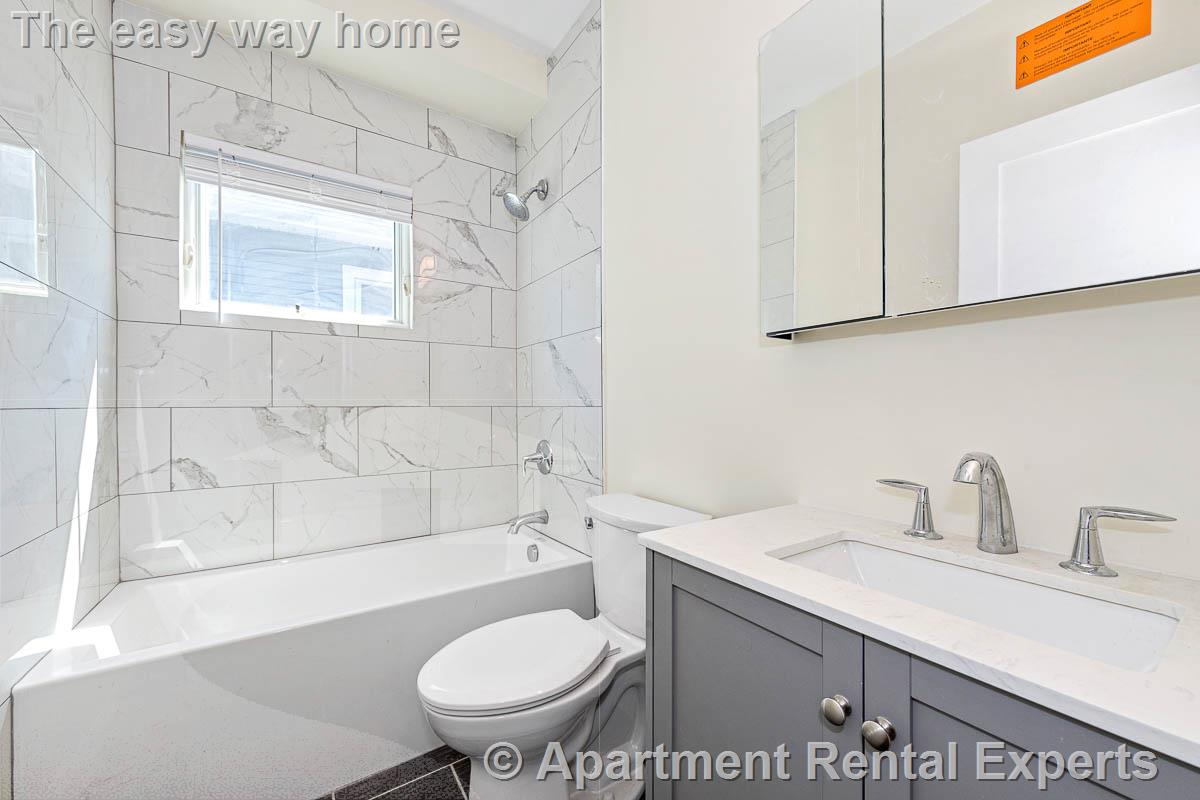 85 Fern Rd, Medford Square