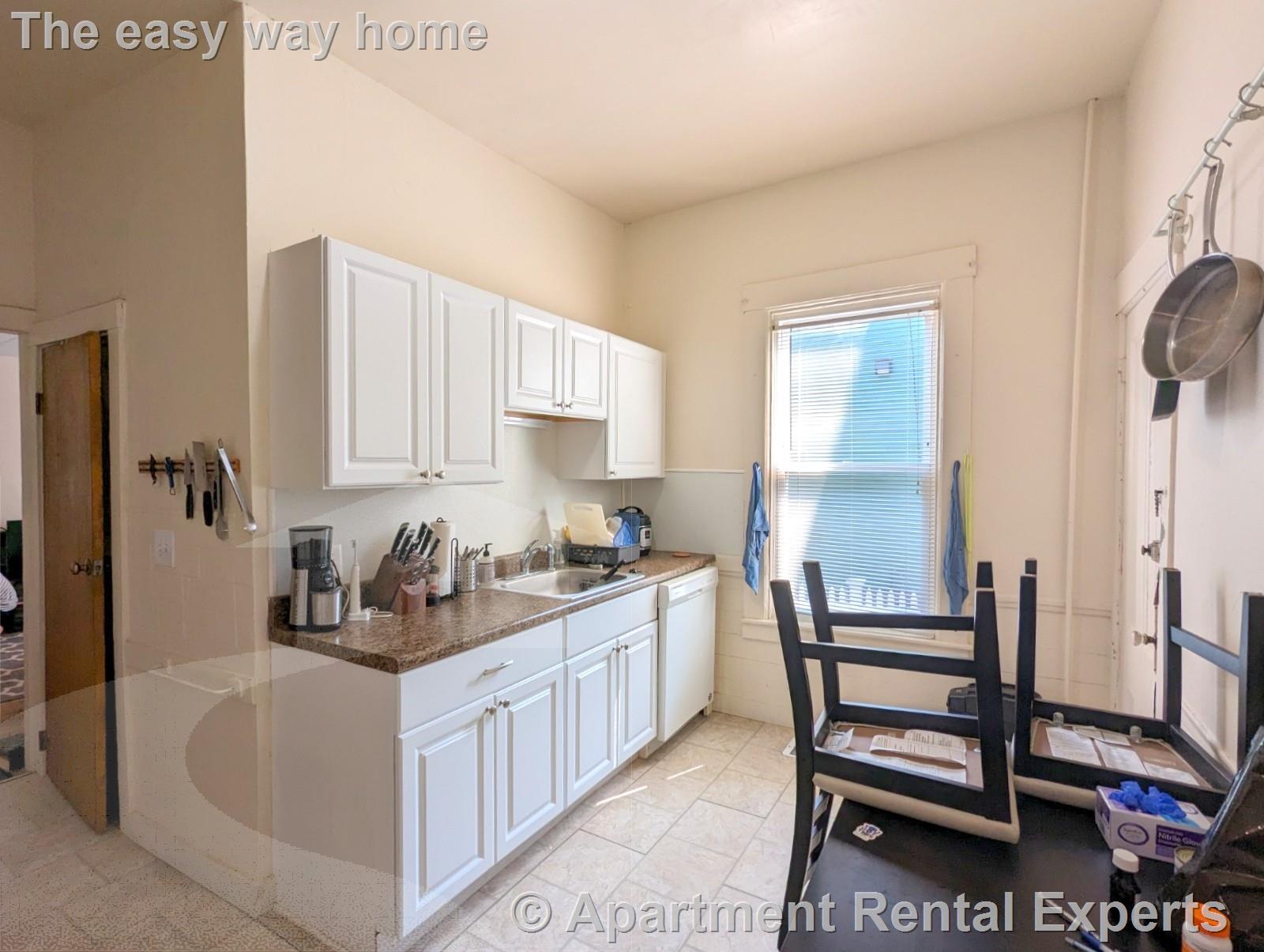 19 Cameron Ave, Davis Square