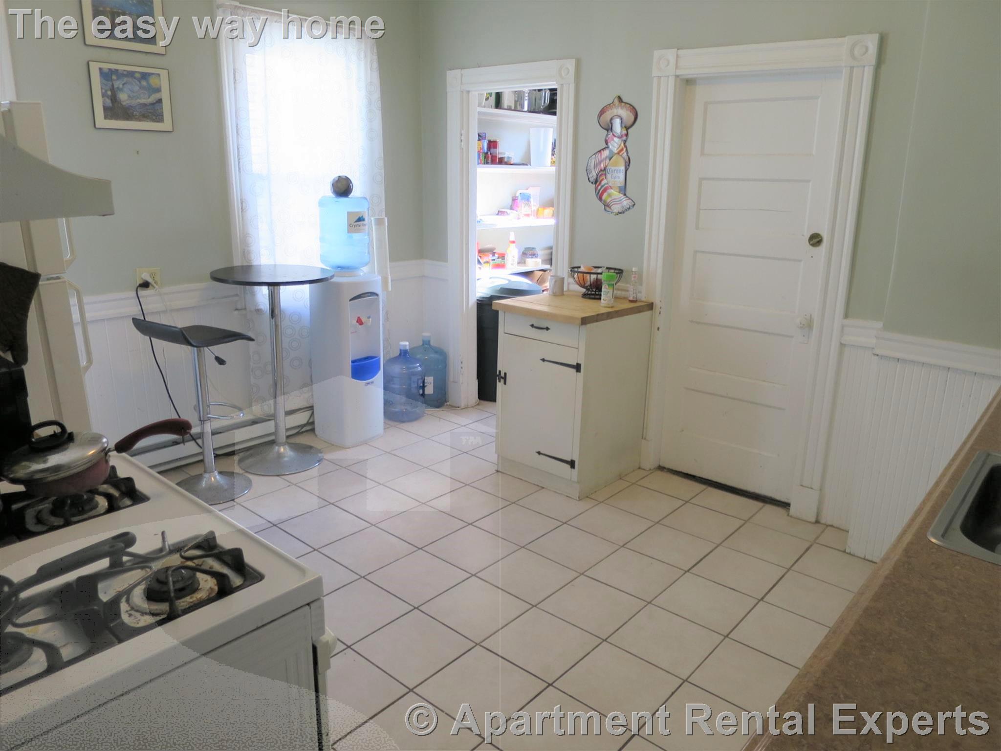 22 Spencer Ave, Davis Square