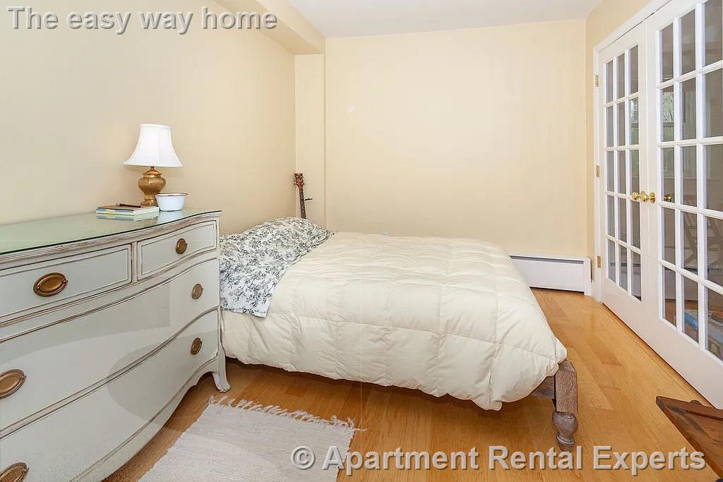 4 Arlington St, Porter Square