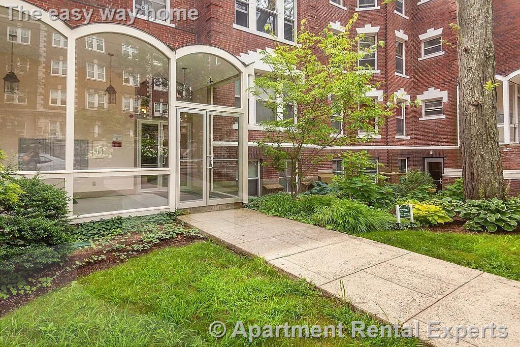 4 Arlington St, Porter Square