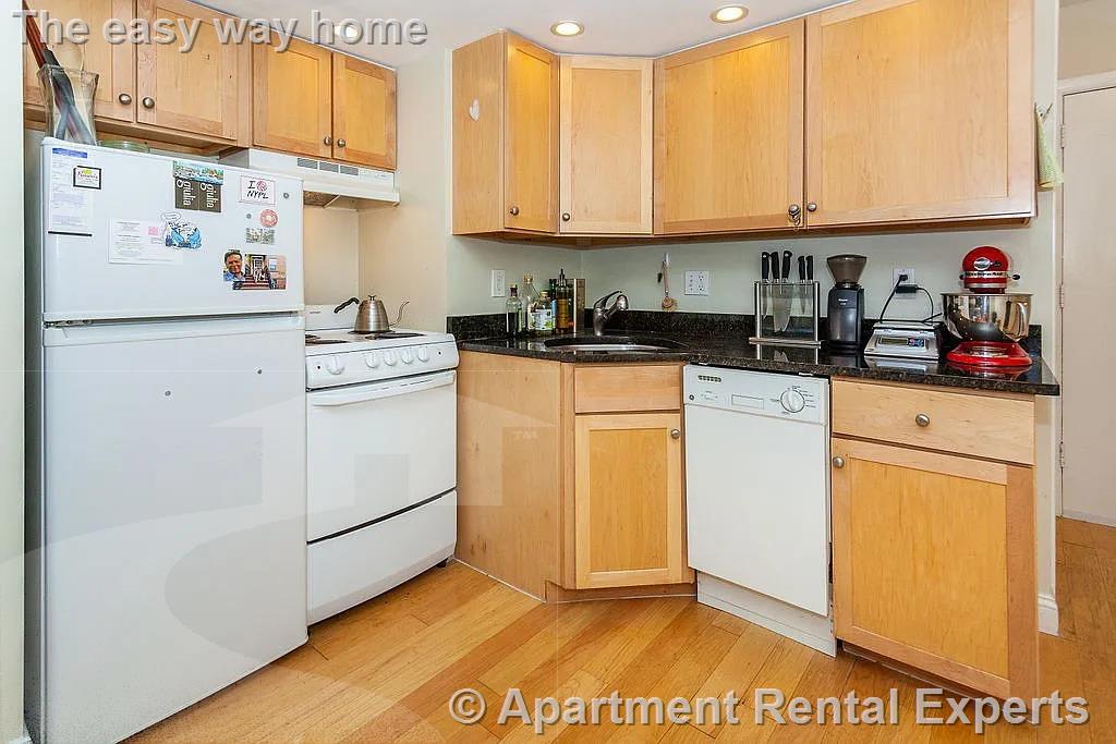 4 Arlington St, Porter Square