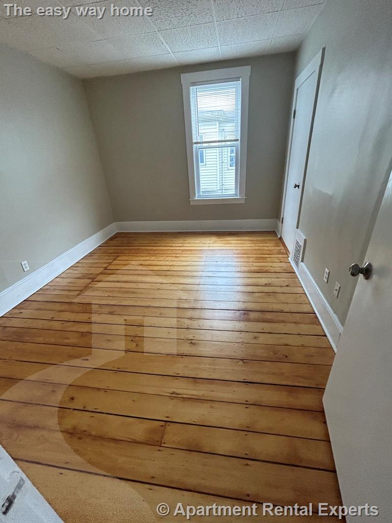 198 Washington St, Spring St. Area