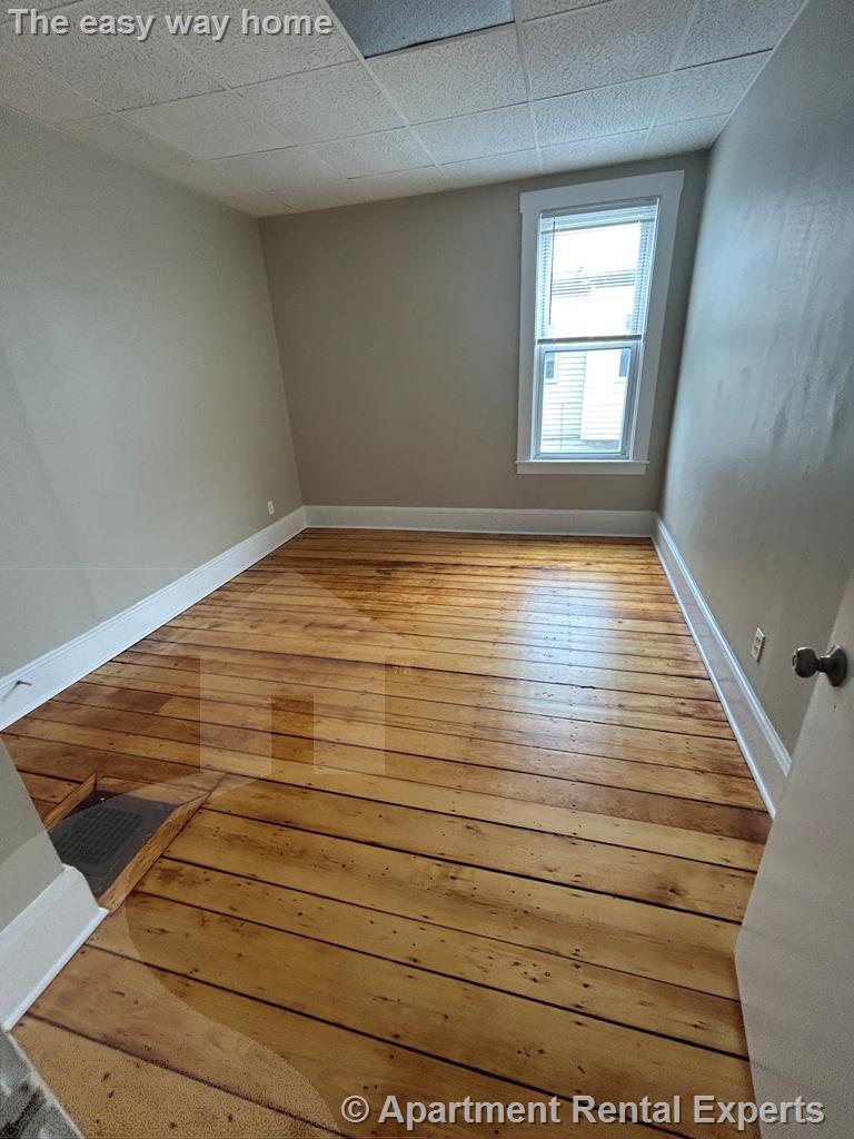 198 Washington St, Spring St. Area