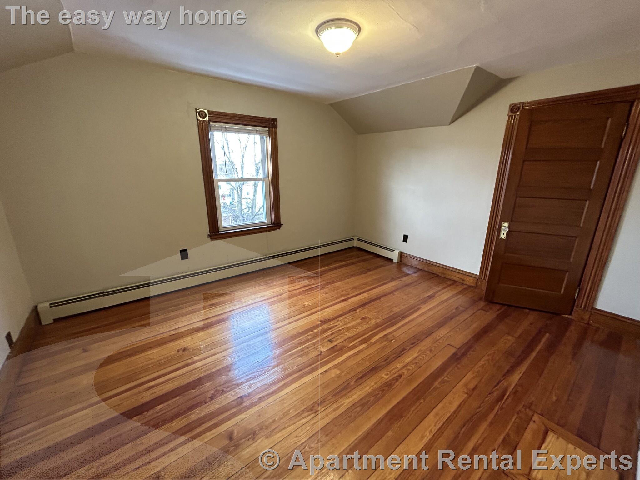 86 Medford St, Magoun Square