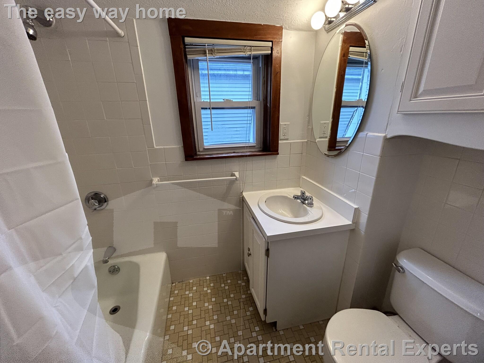 86 Medford St, Magoun Square