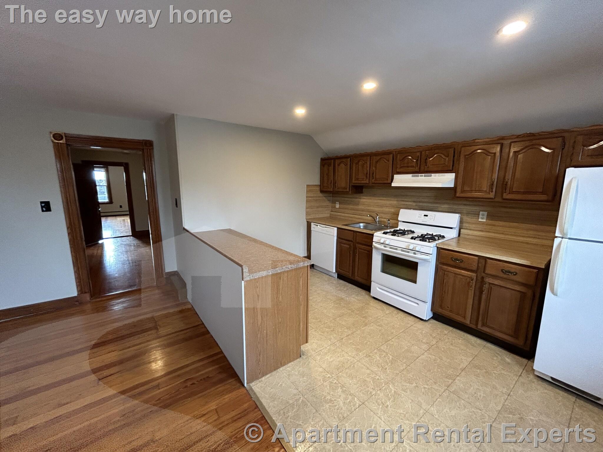 86 Medford St, Magoun Square