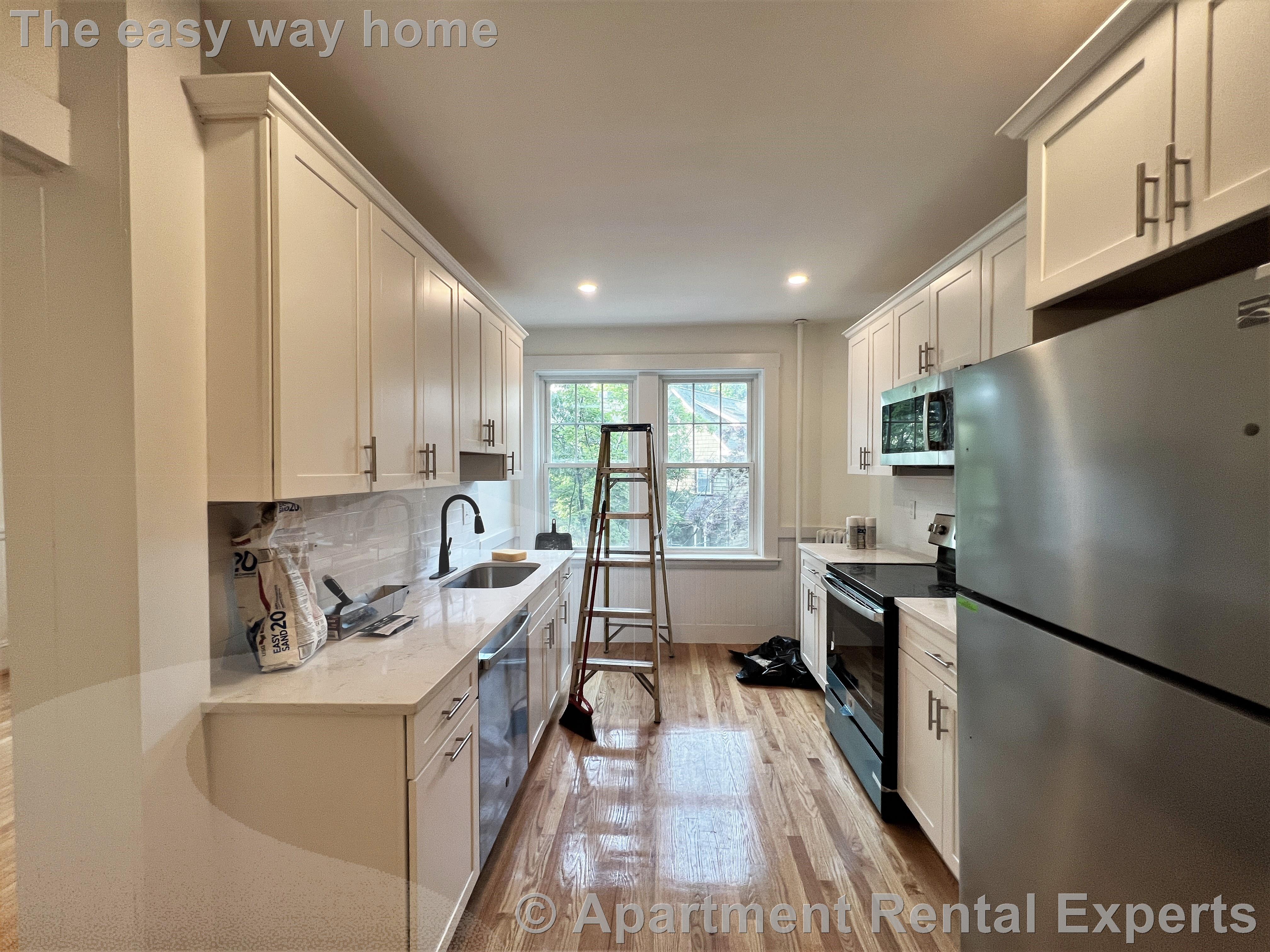 269 Huron Ave, Huron Village