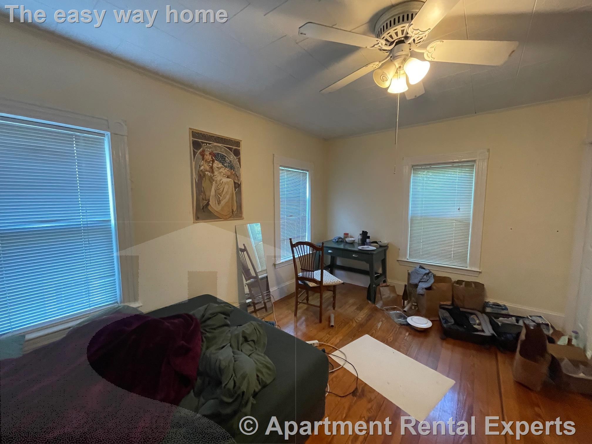 10 Clifton St, Davis Square