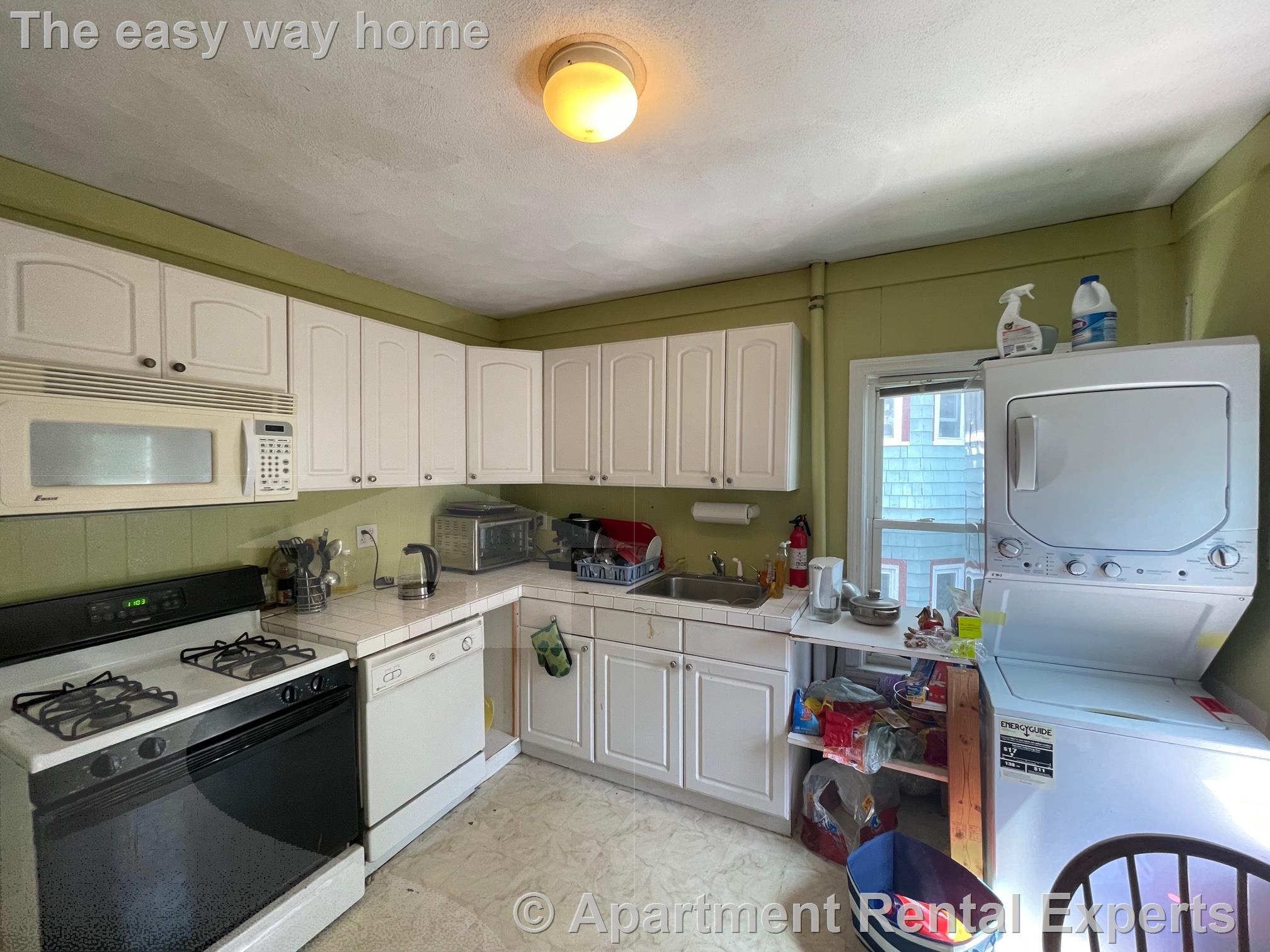 10 Clifton St, Davis Square