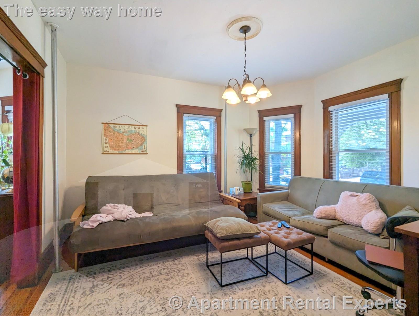 15 Paulina St, Davis Square