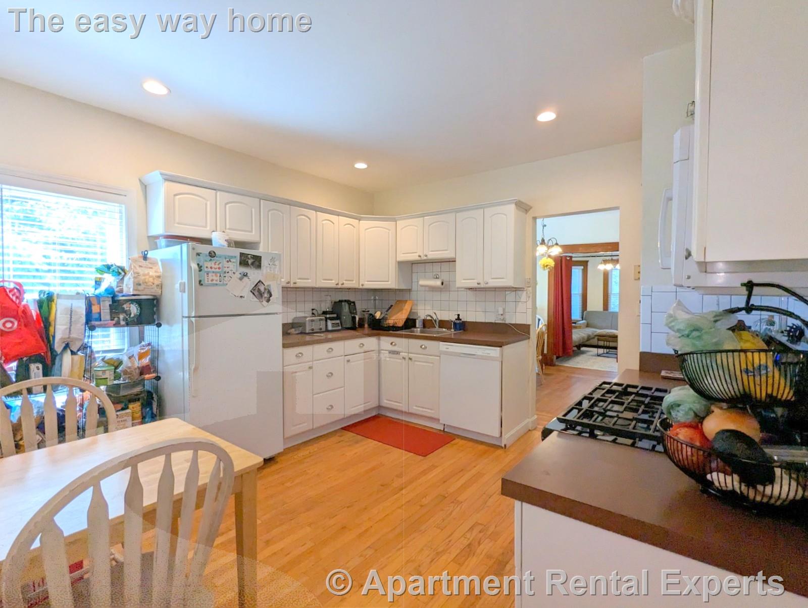 15 Paulina St, Davis Square