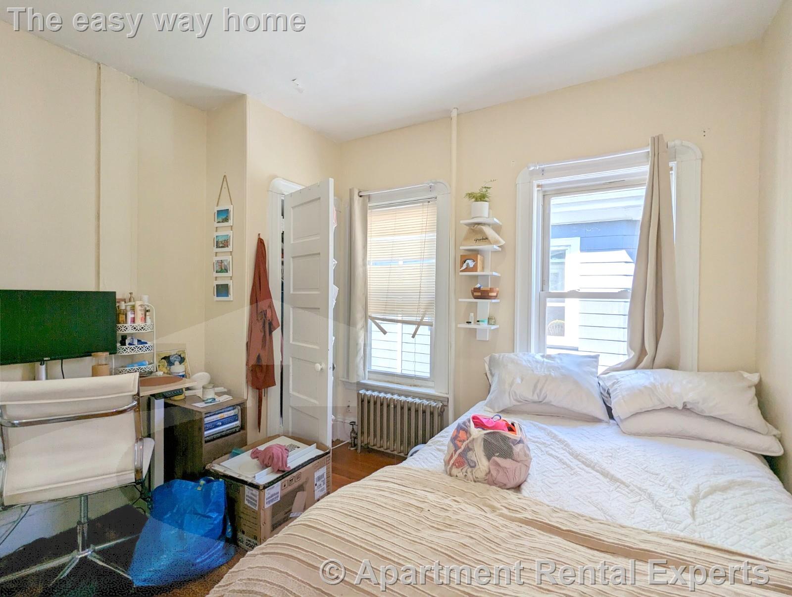 15 Paulina St, Davis Square