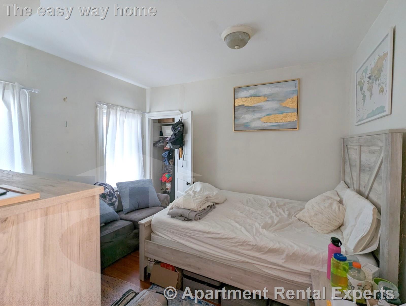 15 Paulina St, Davis Square