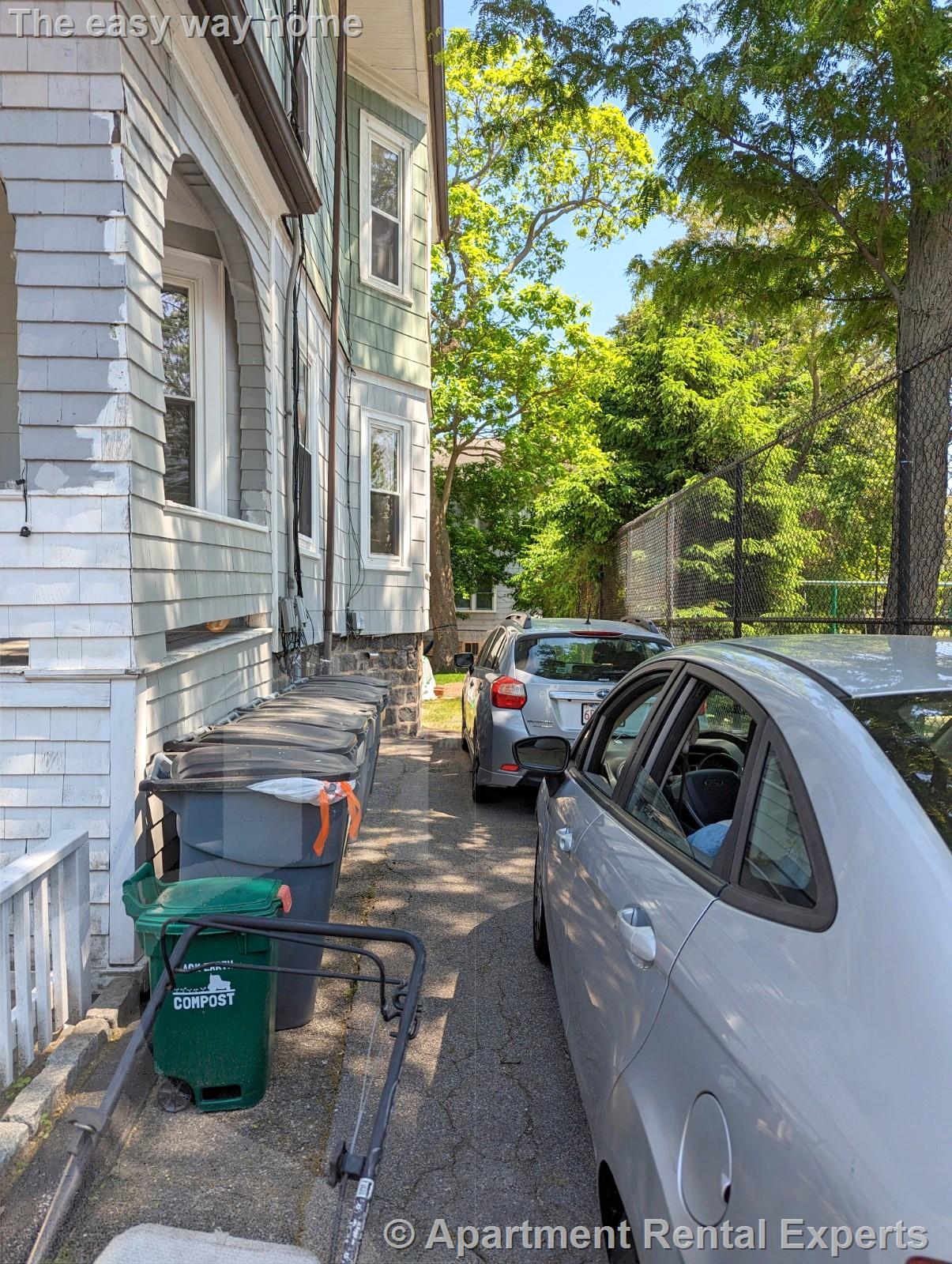 15 Paulina St, Davis Square