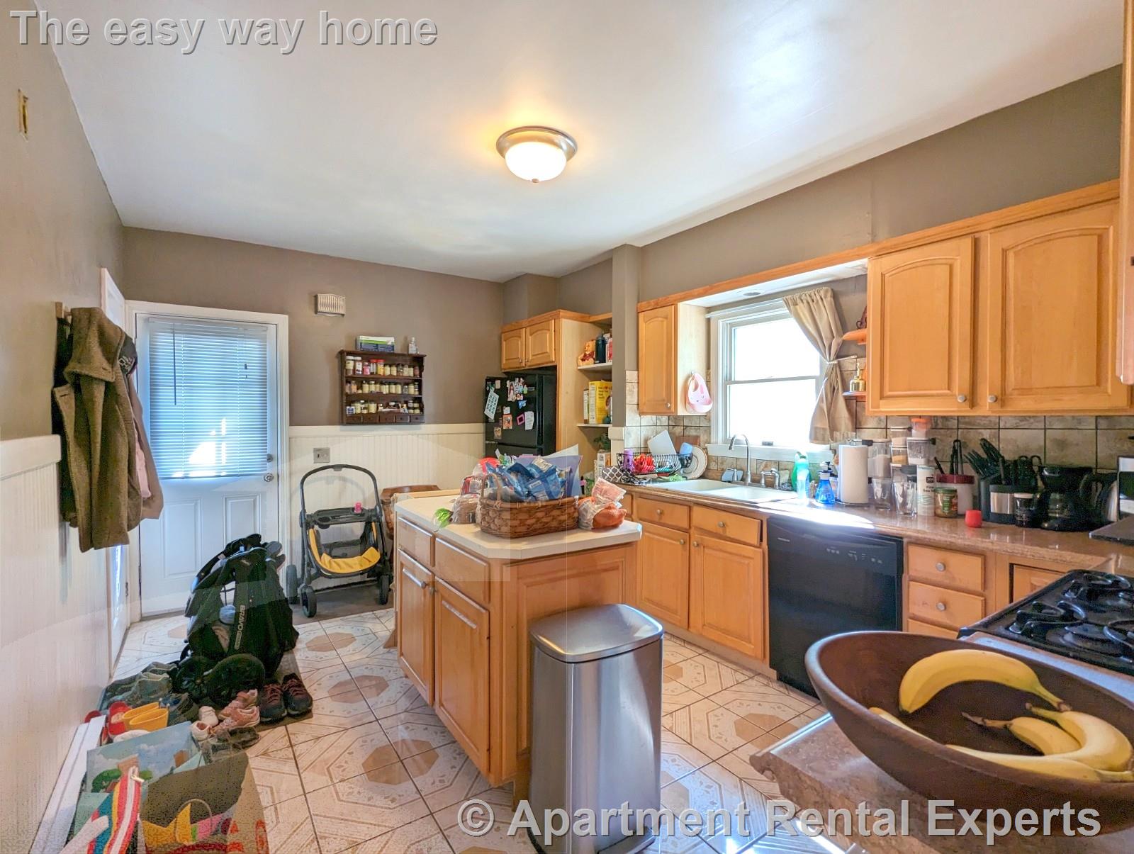 201 Boston Ave, Tufts