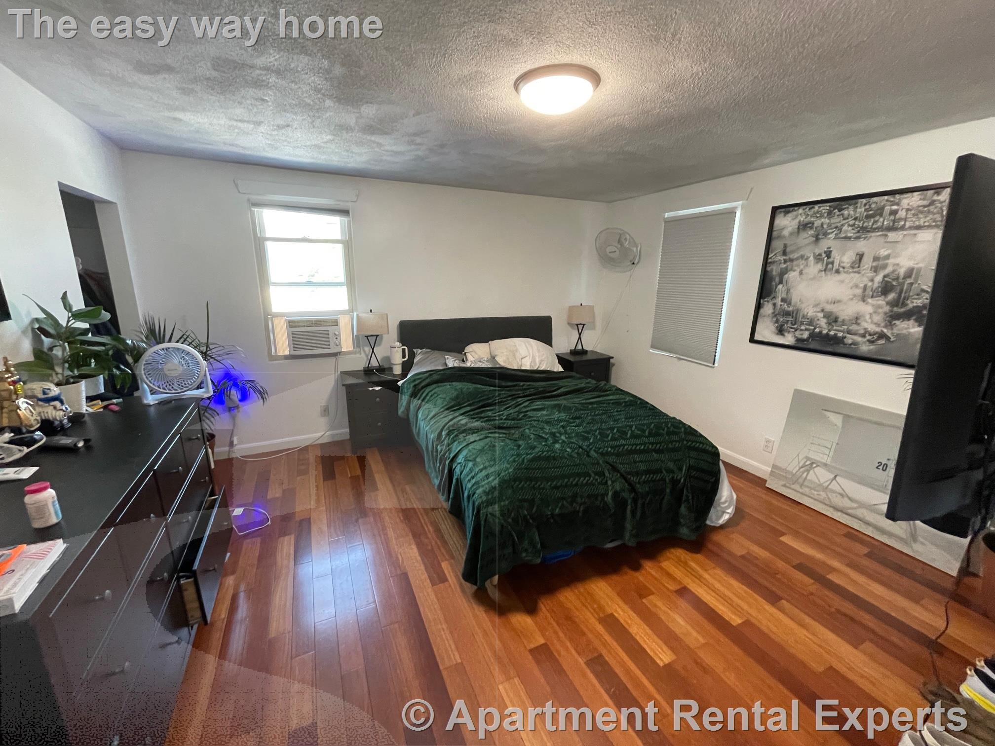 72 School St, Central Square