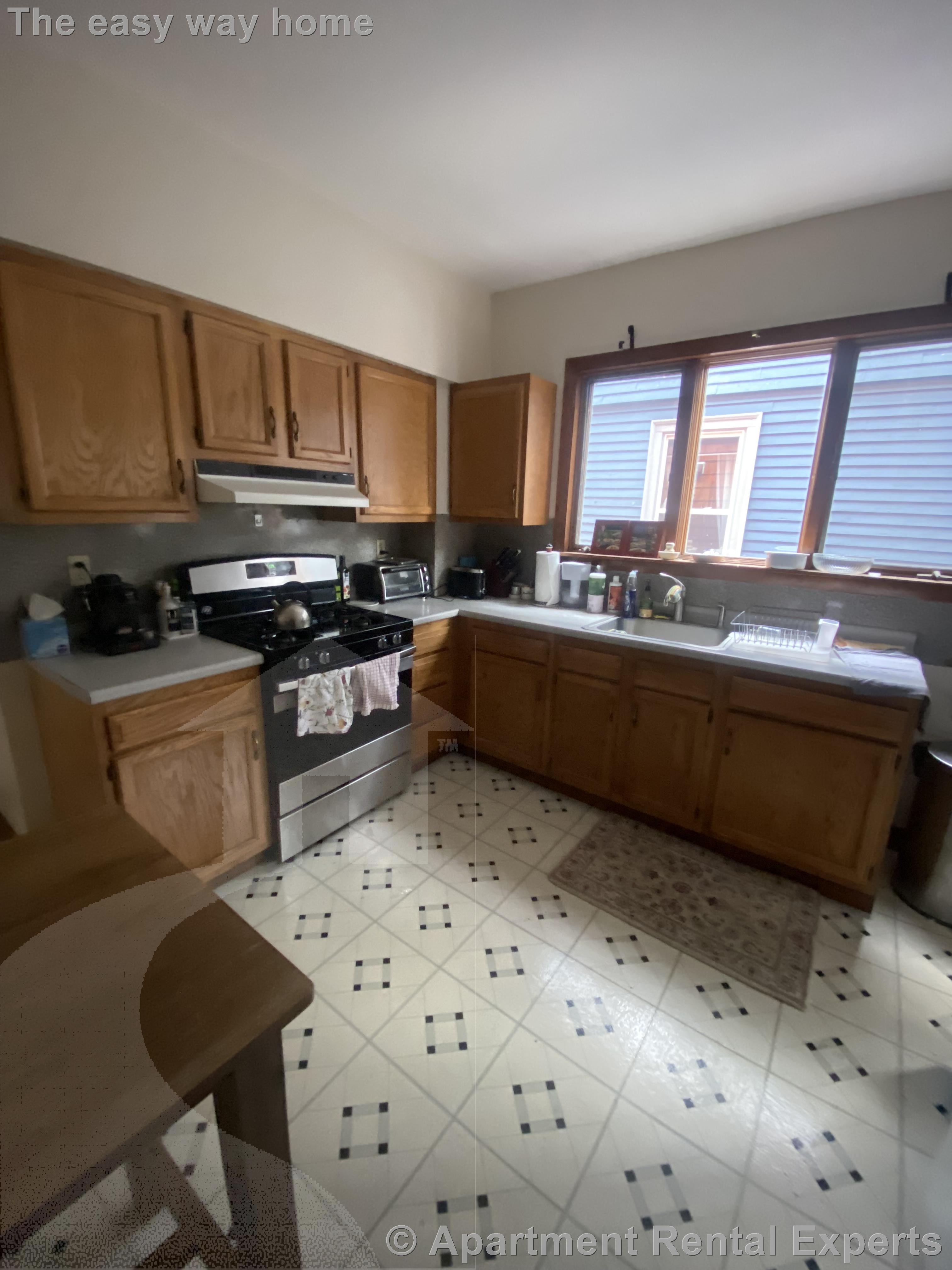 56 Pearl St, Central Square