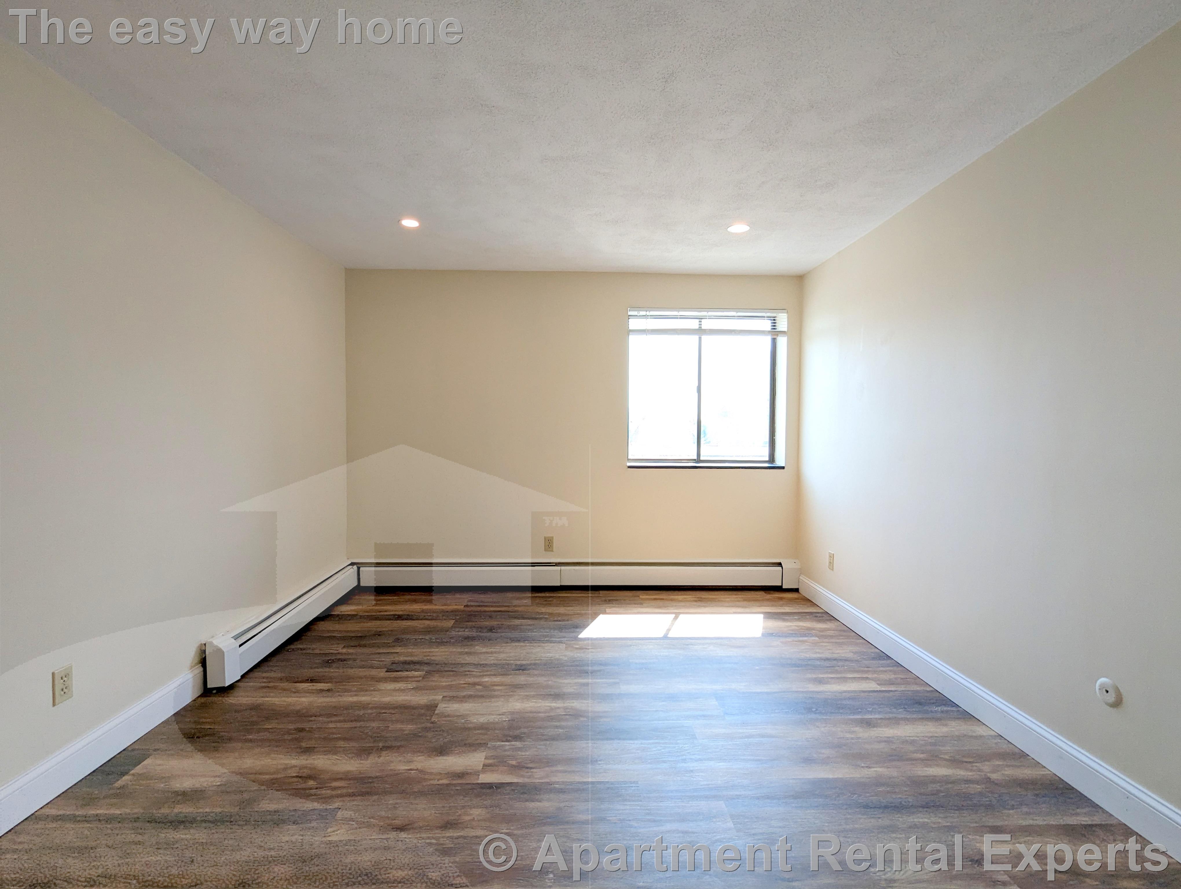 86 Newbury St, Teele Square