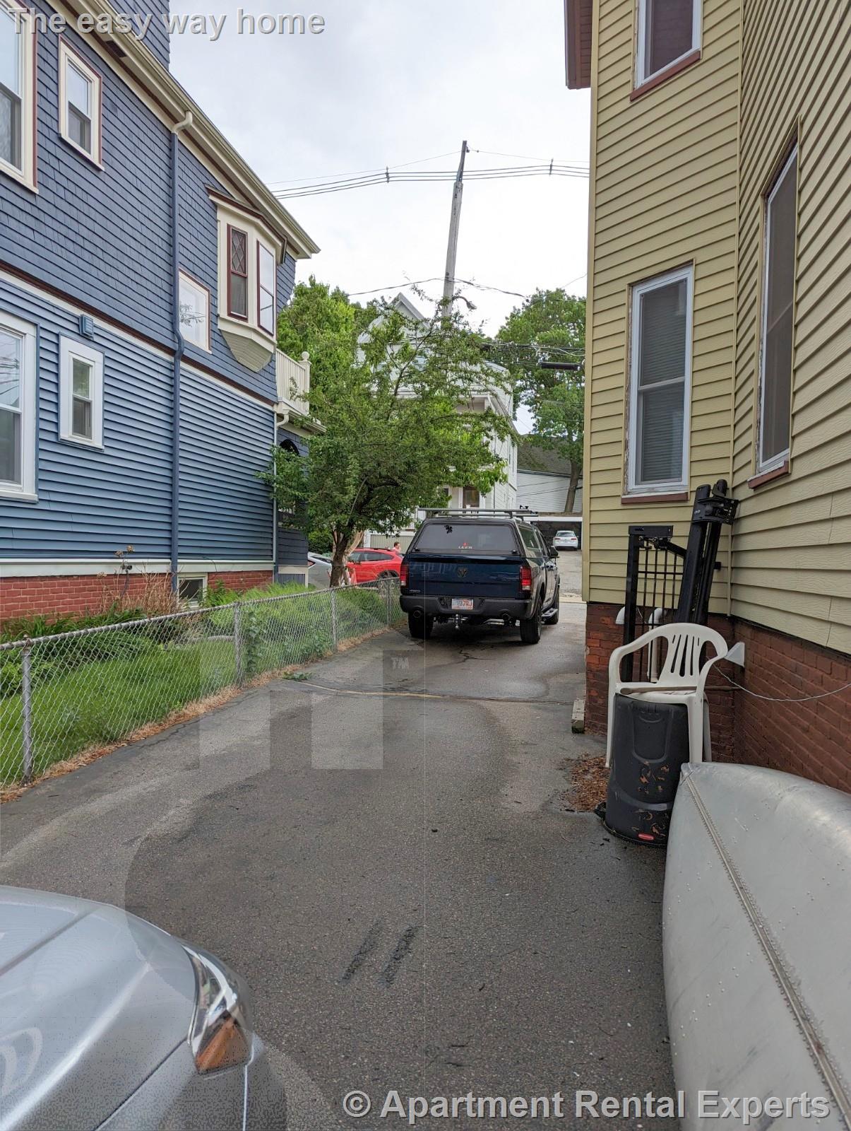 35 Pearson Rd, Davis Square