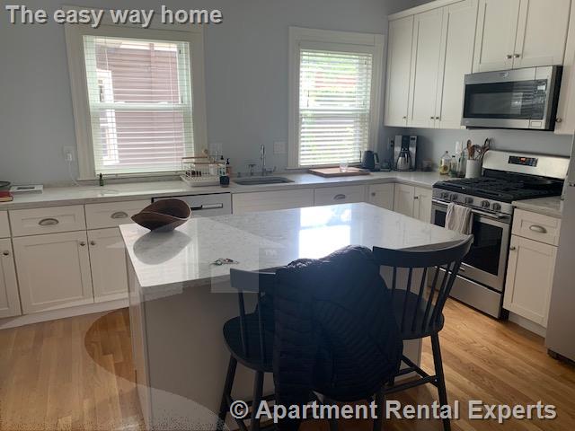 90 Orchard St, Davis Square