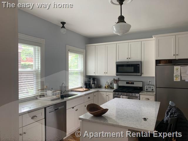 90 Orchard St, Davis Square