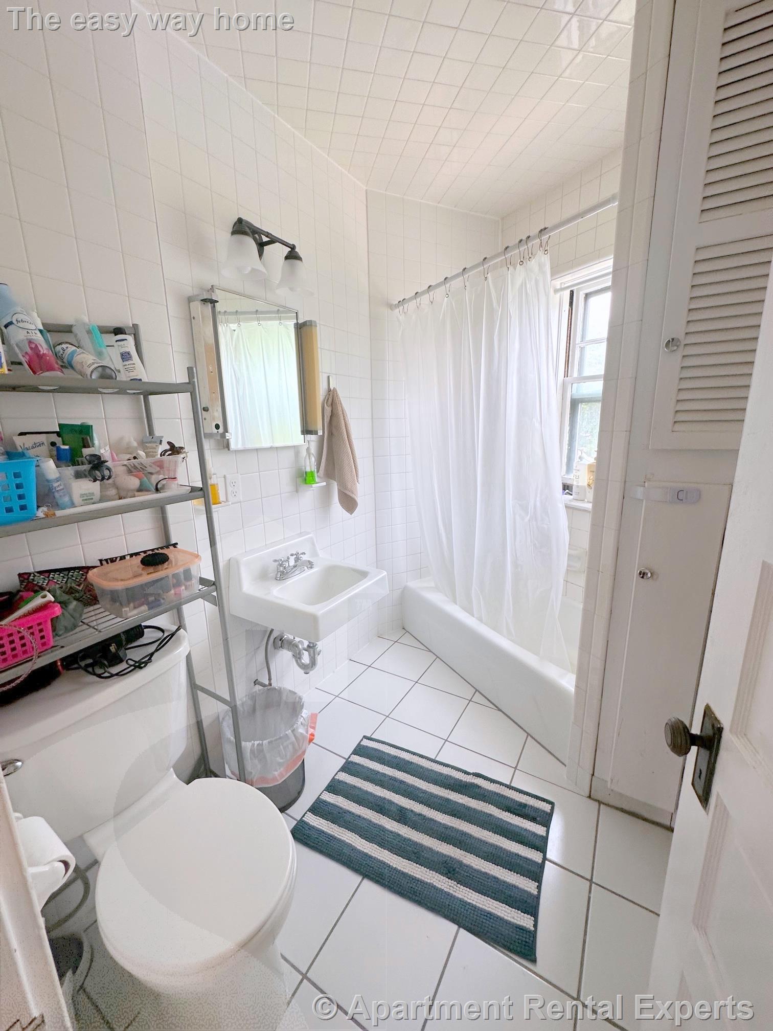 269 Huron Ave, Huron Village