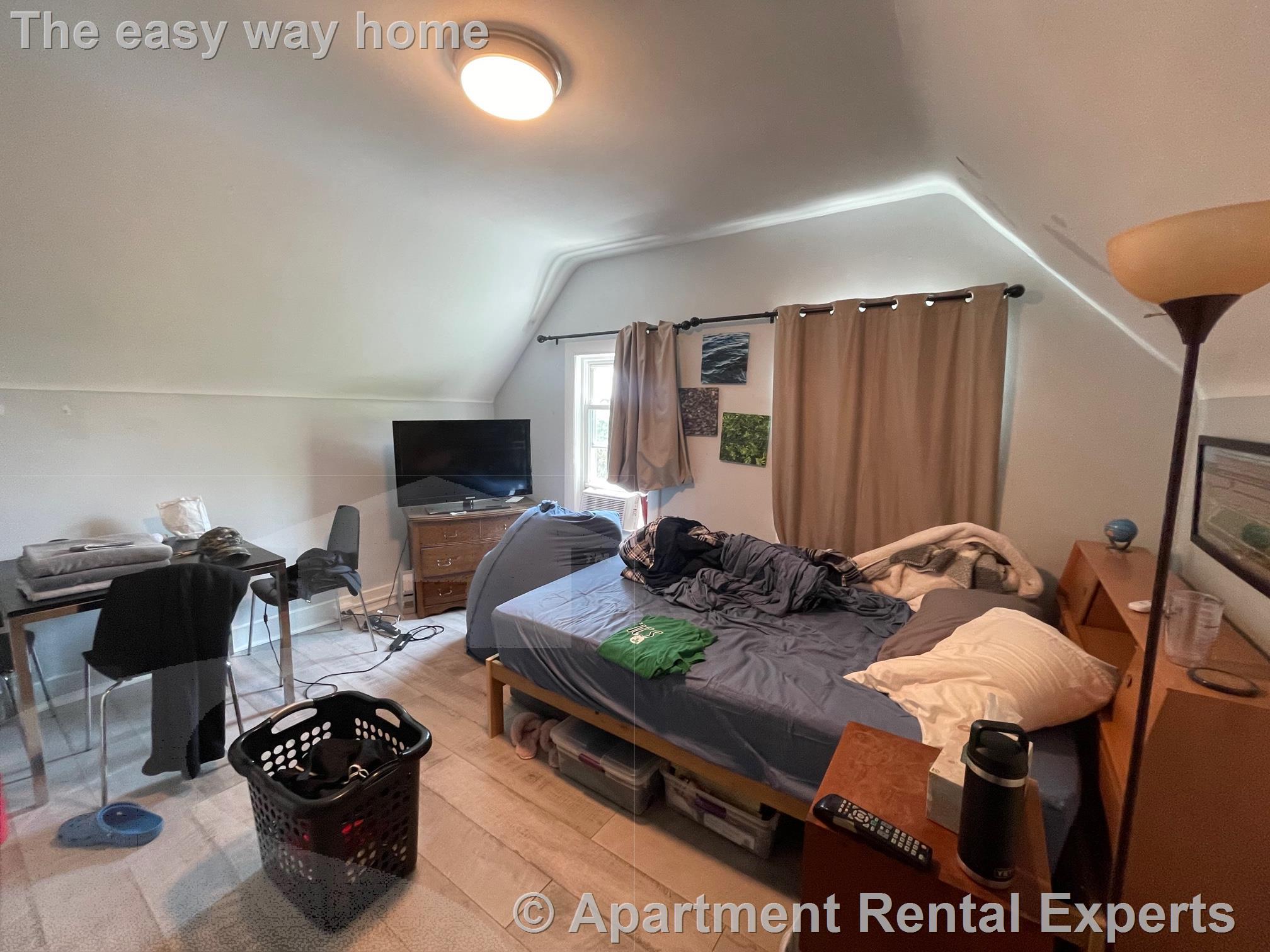 43 Hall Ave, Davis Square