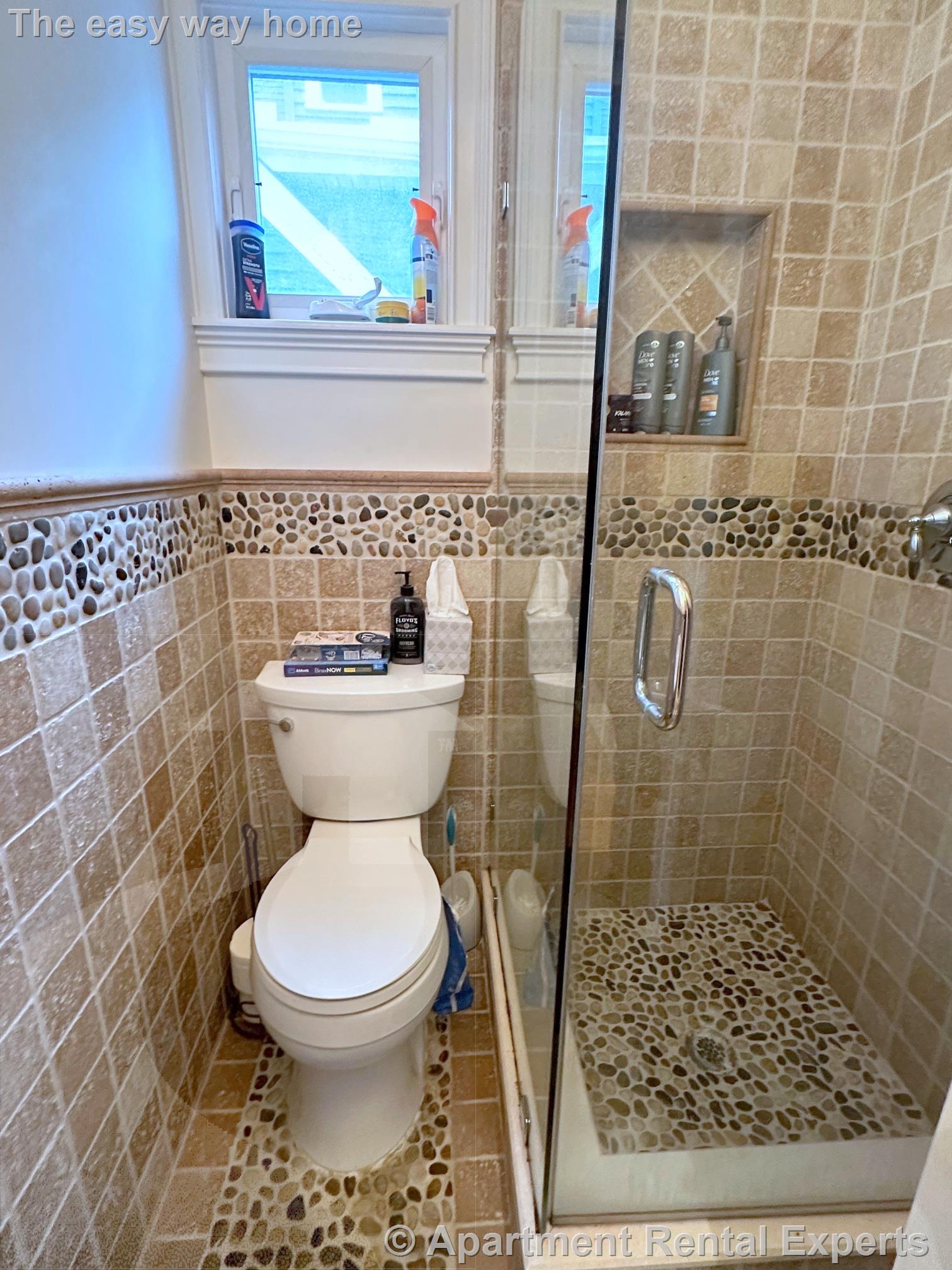 57 Greenleaf Ave, Tufts