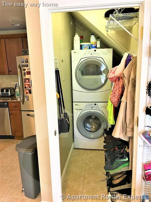 910 Saratoga St, East Boston