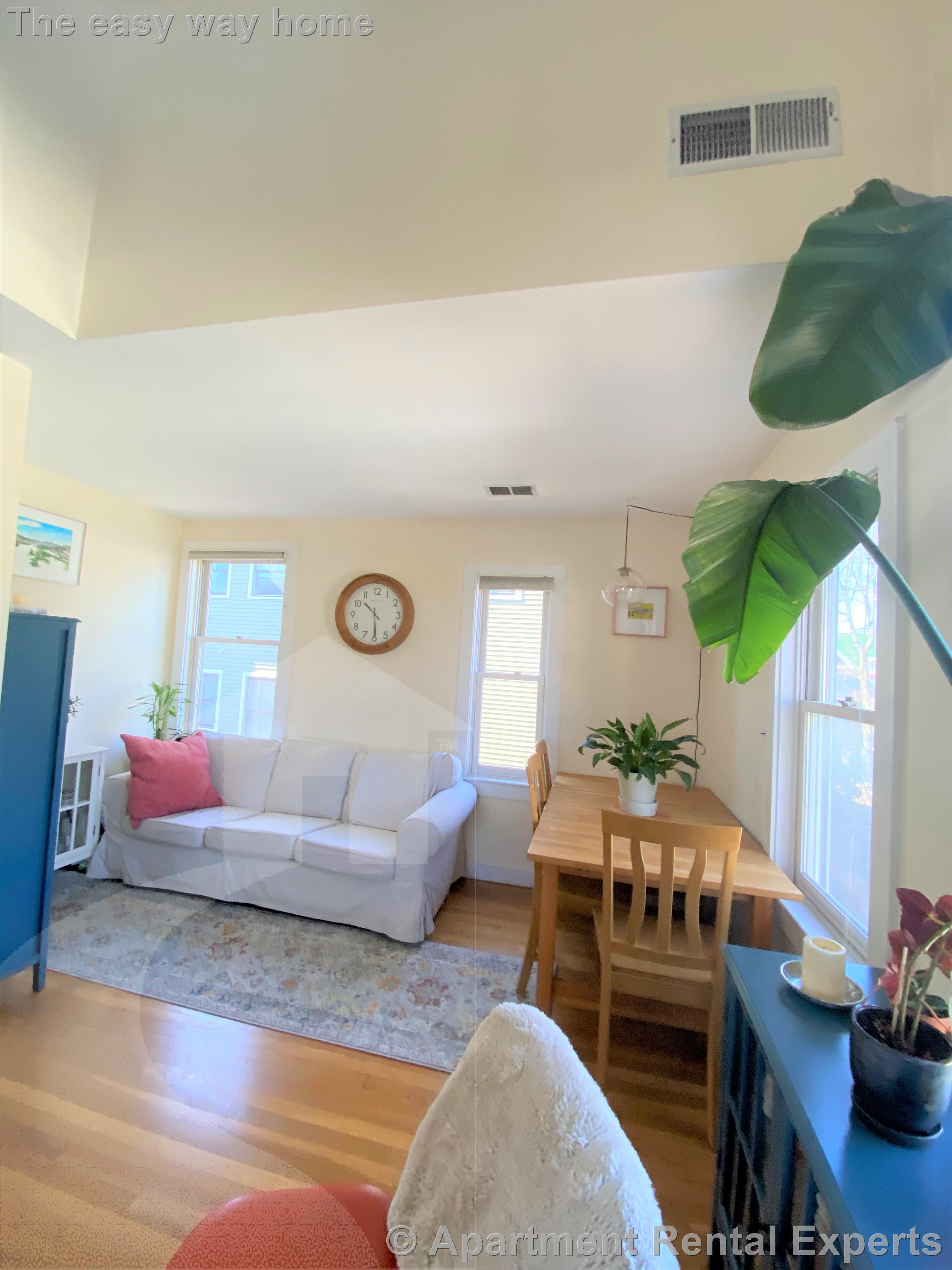 33 Day St, Davis Square