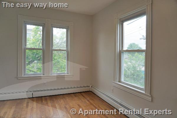 2 Ivaloo St, Porter Square