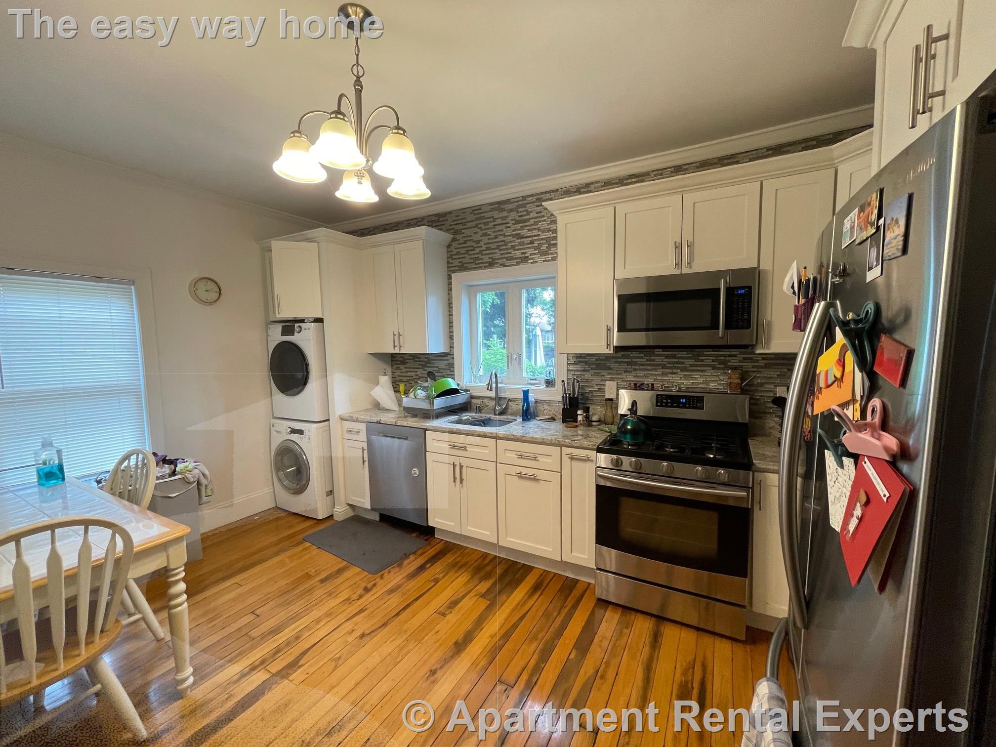 94 Central Ave, Medford Square