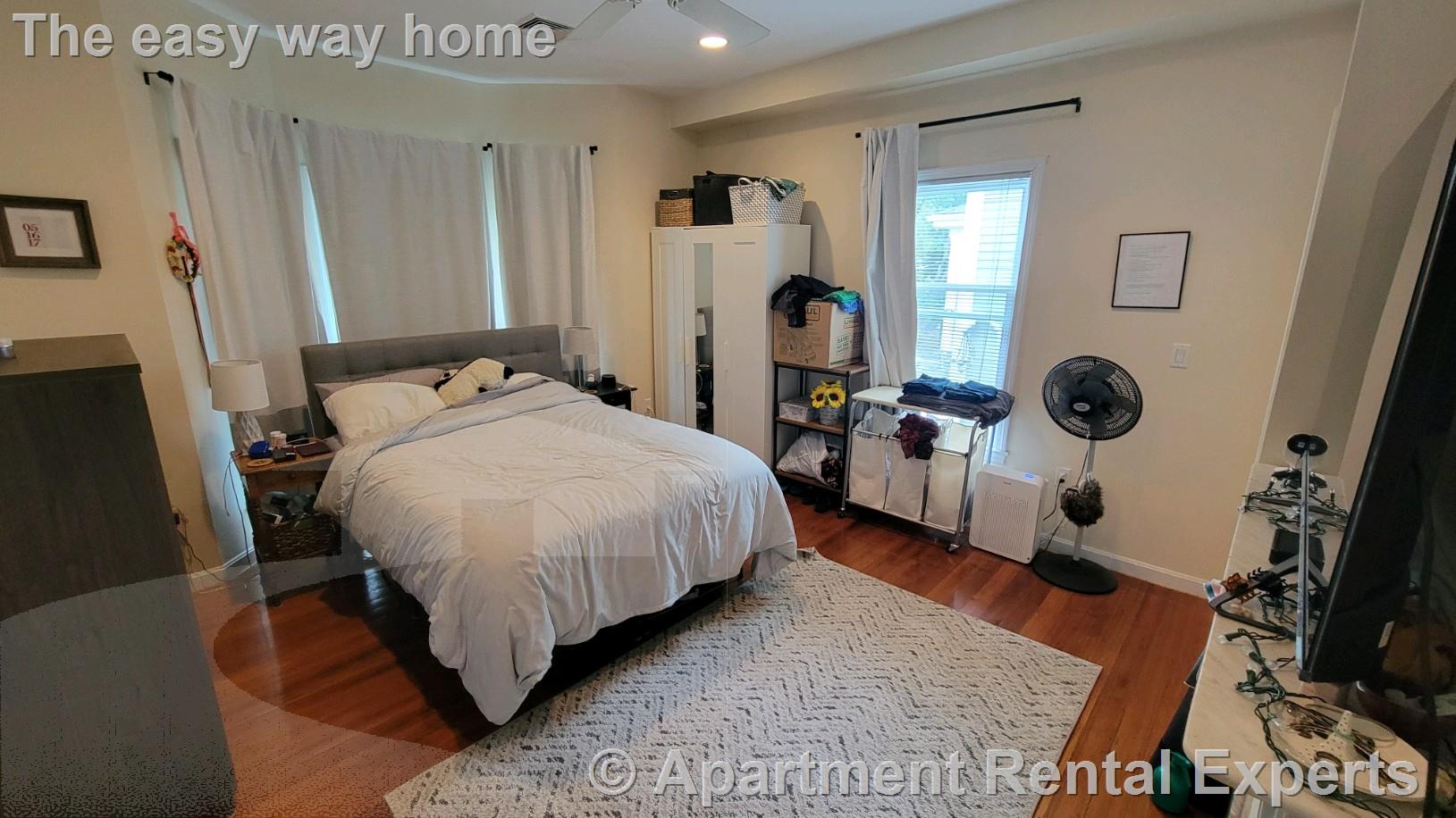 24 Tufts St, Cambridgeport