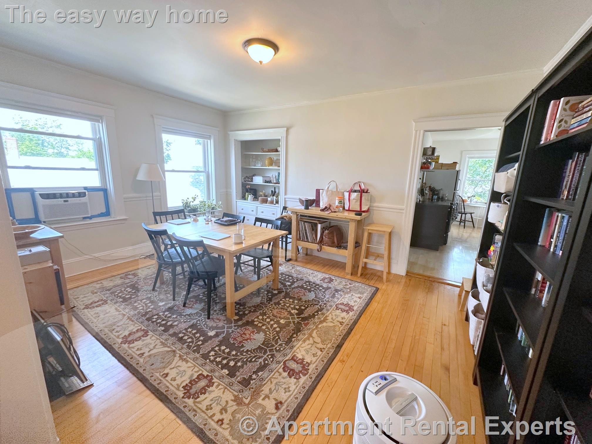 271 Huron Ave, Huron Village