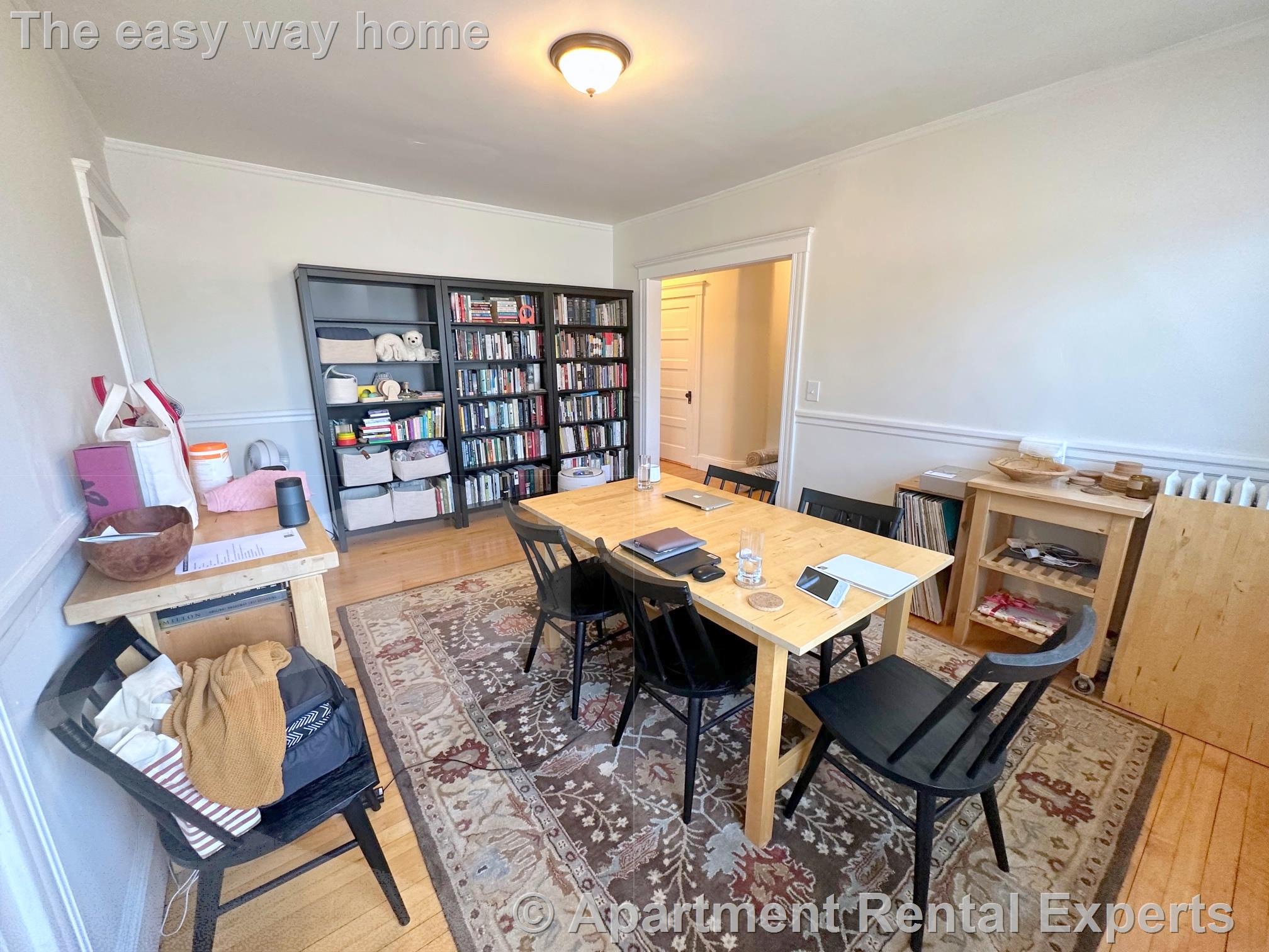 271 Huron Ave, Huron Village