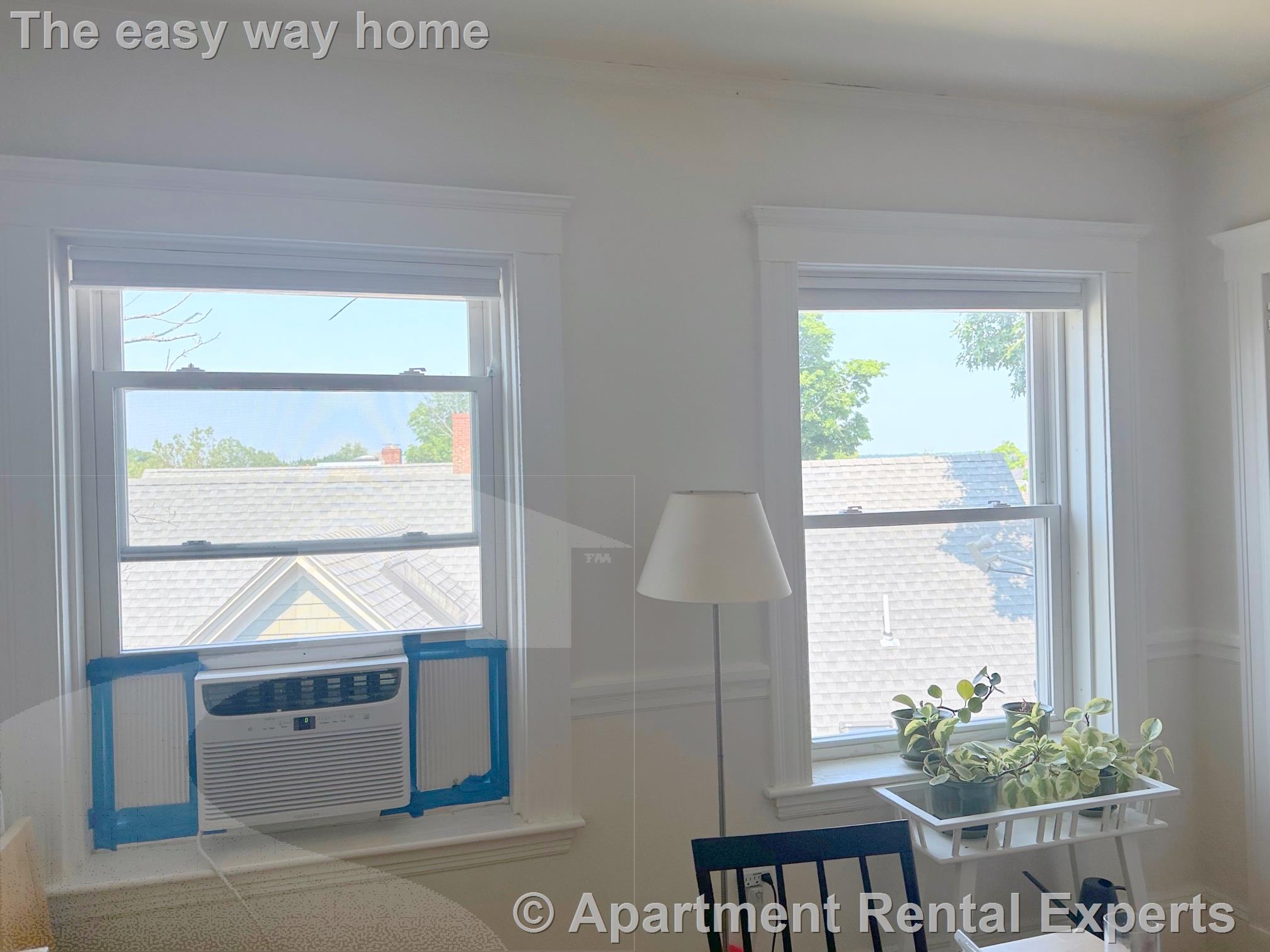 271 Huron Ave, Huron Village