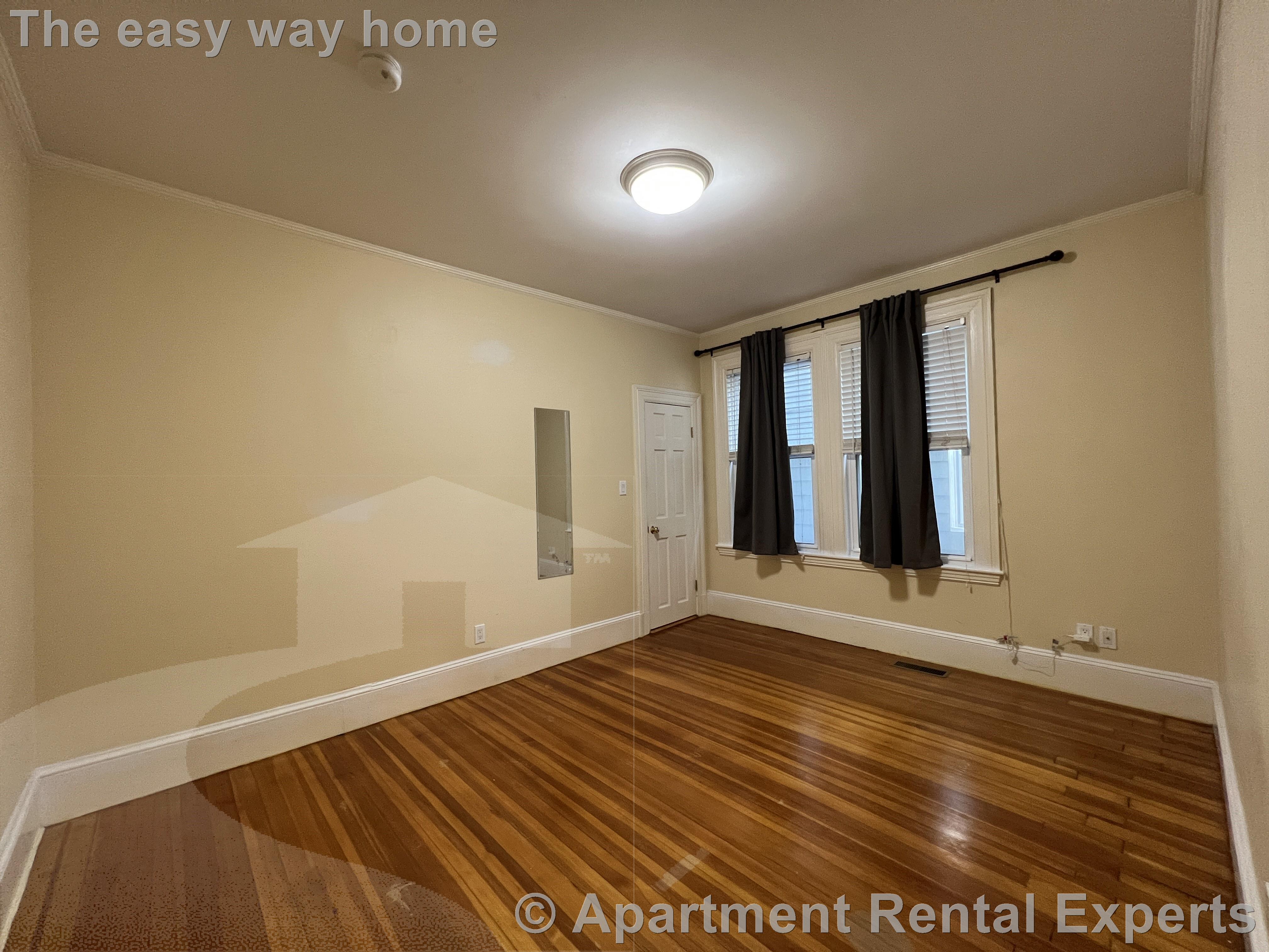 52 Maple Ave, Mid Cambridge