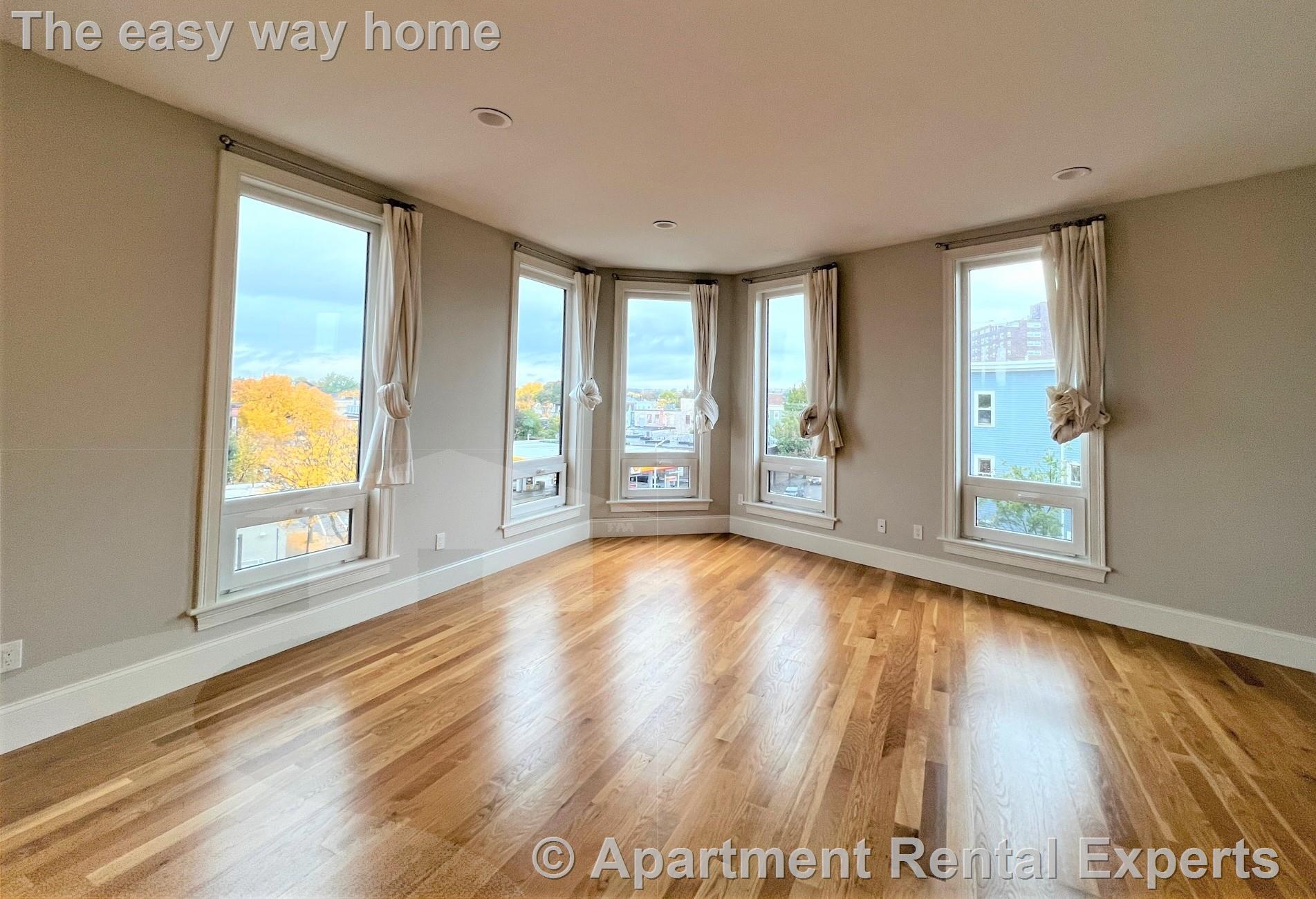 168 Hampshire, Central Square