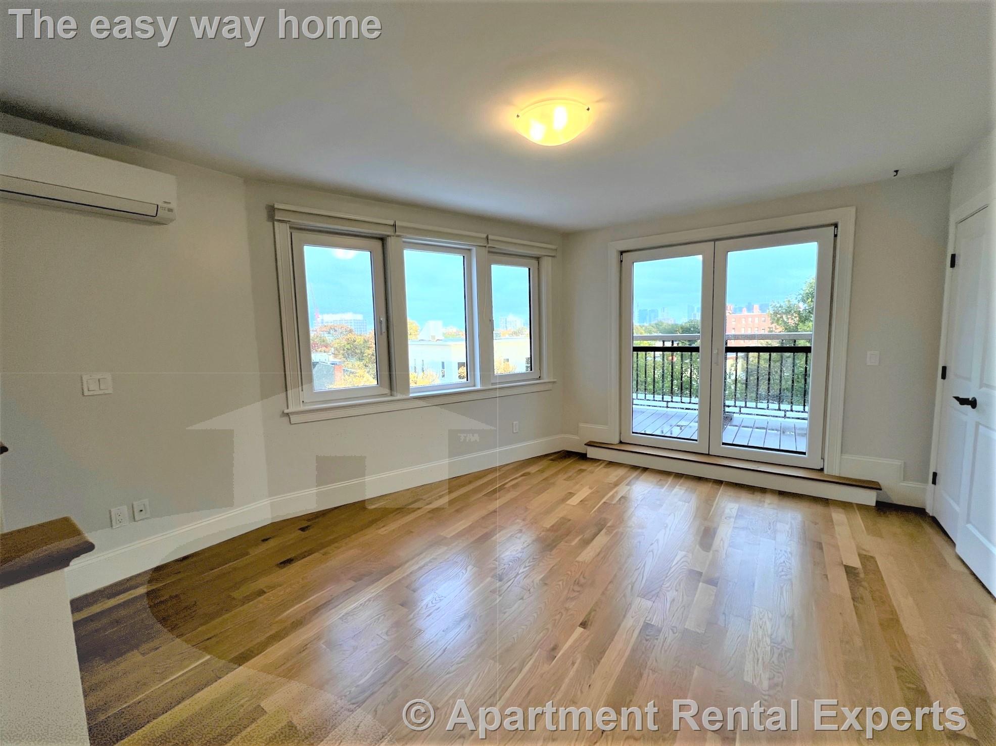 168 Hampshire, Central Square