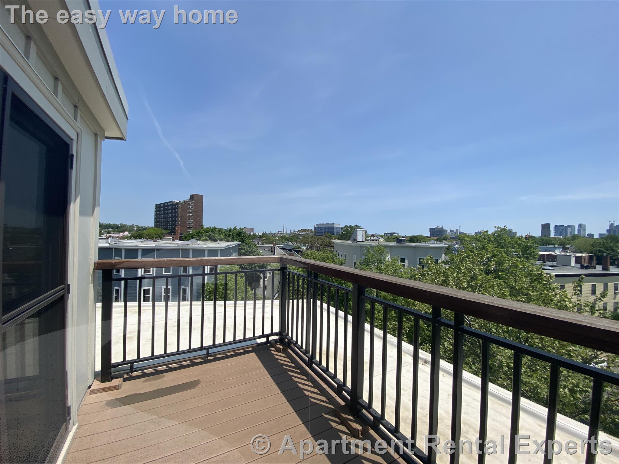 168 Hampshire, Central Square