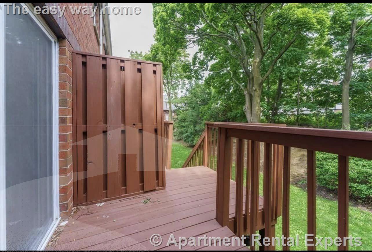 93 Spring St, Watertown Center