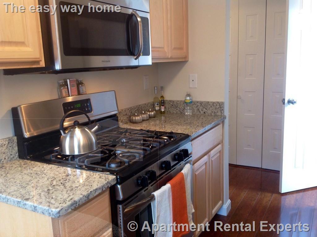 93 Spring St, Watertown Center