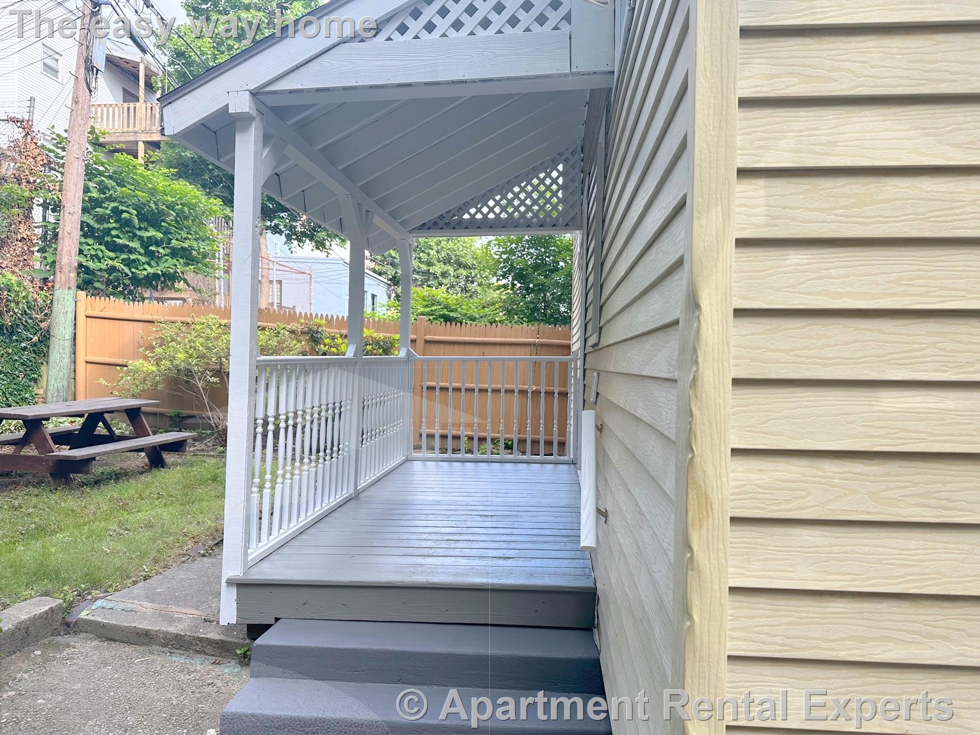 112 Hudson St, Porter Square