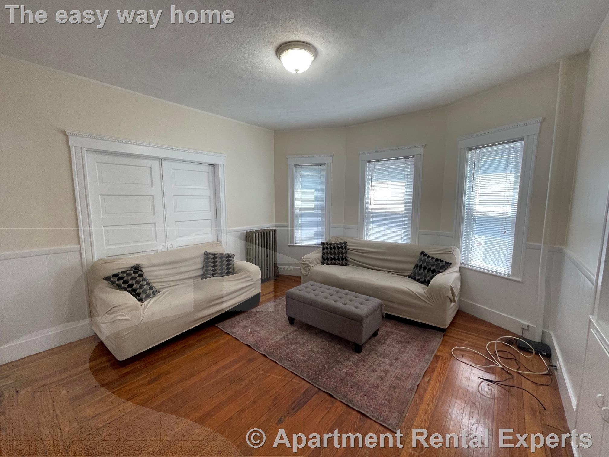 26 Russell Rd, Teele Square