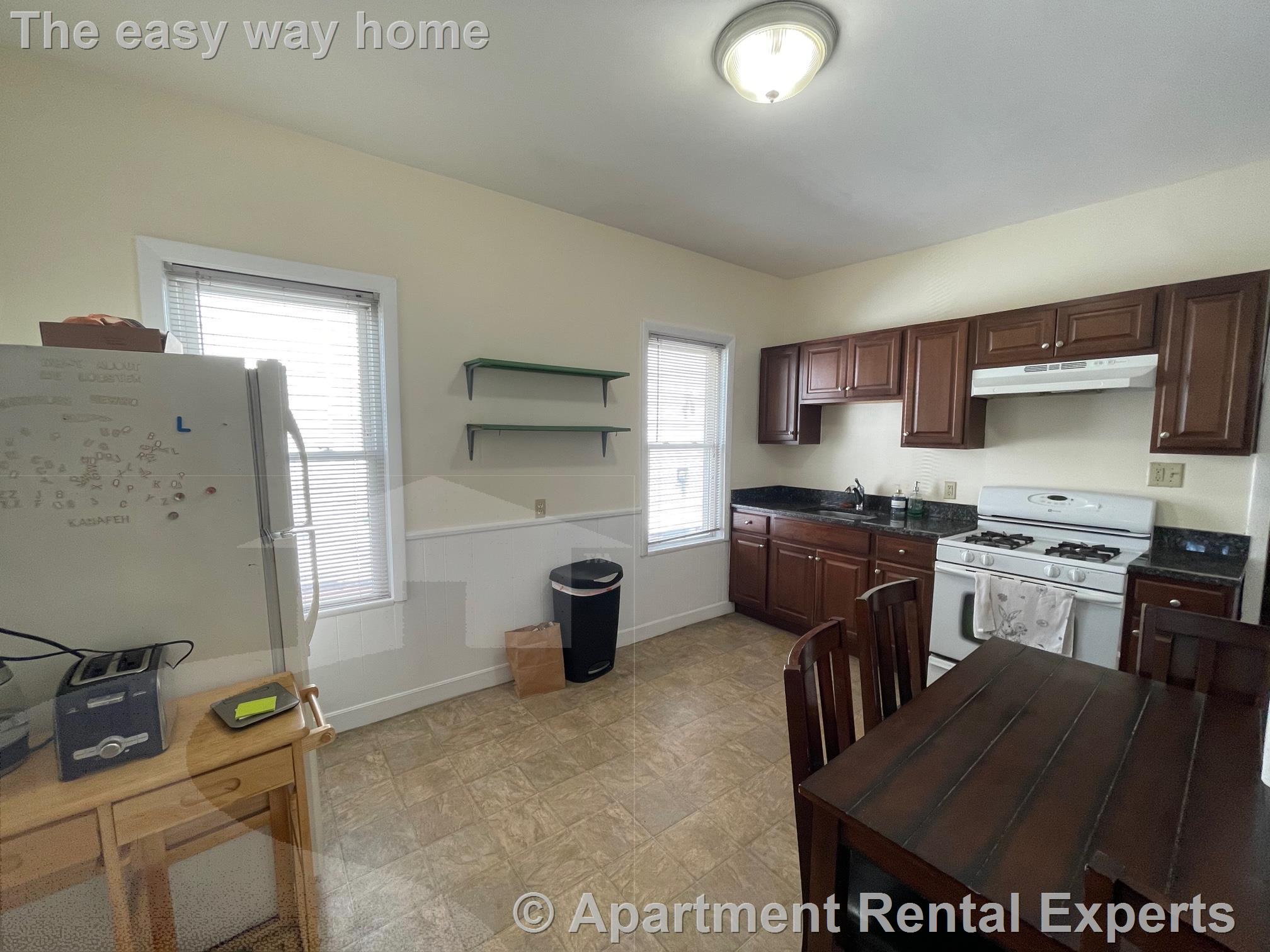 26 Russell Rd, Teele Square